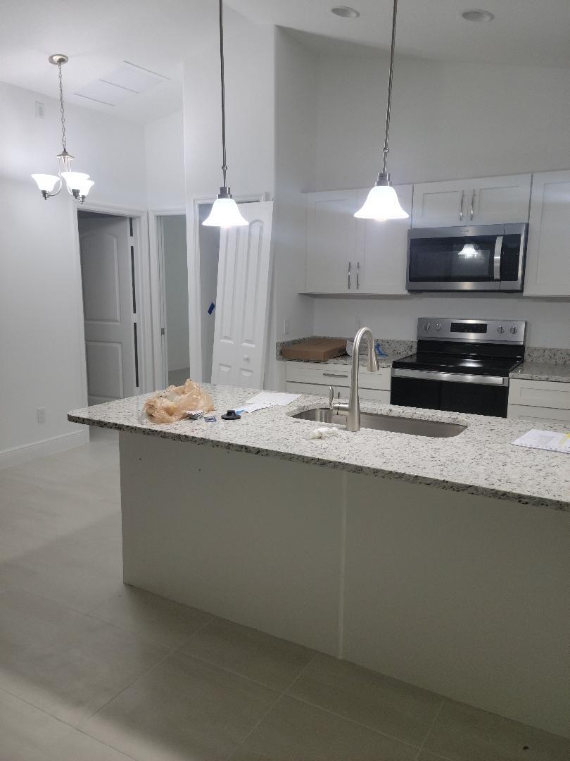 Building Photo - 7735 96th Ct