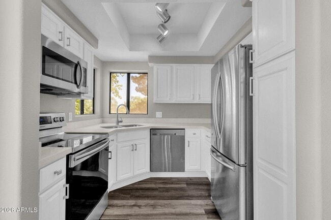 Building Photo - 7008 E Gold Dust Ave