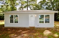 Building Photo - $1025 - 2 bed/1 bath house for rent off Mi...