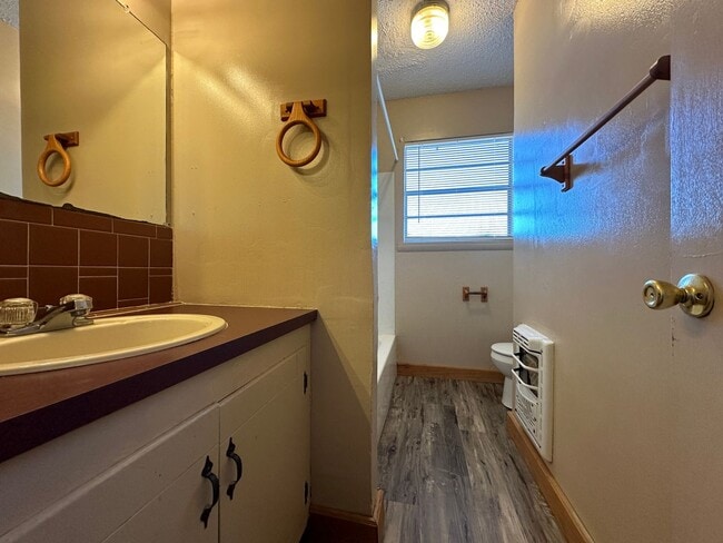 Building Photo - 8022 US-271