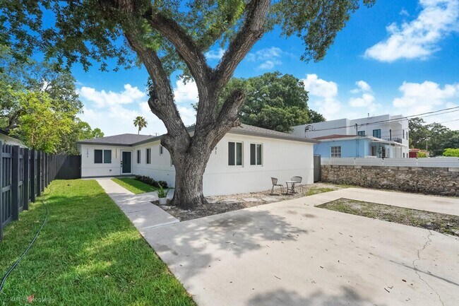 Building Photo - 1293 NW 38th St