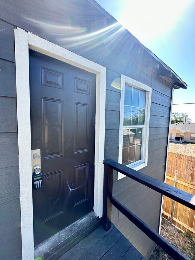 Primary Photo - COMING AUGUST 2025 - Remodeled 1 Bedroom A...