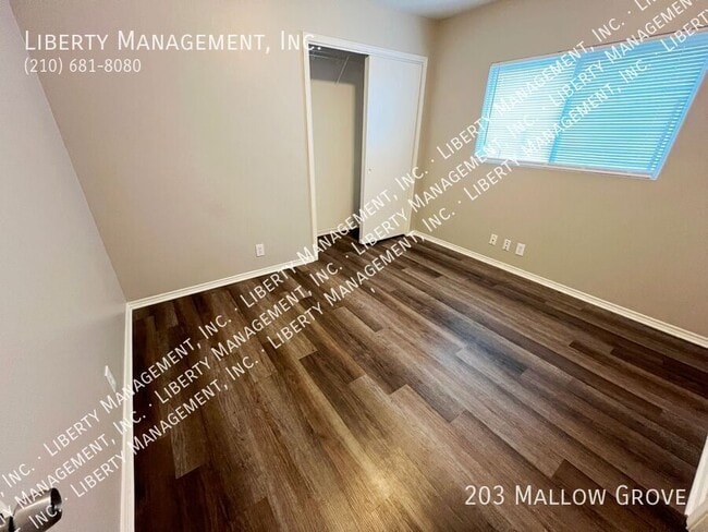 Building Photo - 203 Mallow Grove