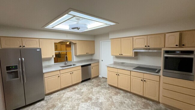 Building Photo - 2 Bed 2 Bath home In Sunland Village 55+