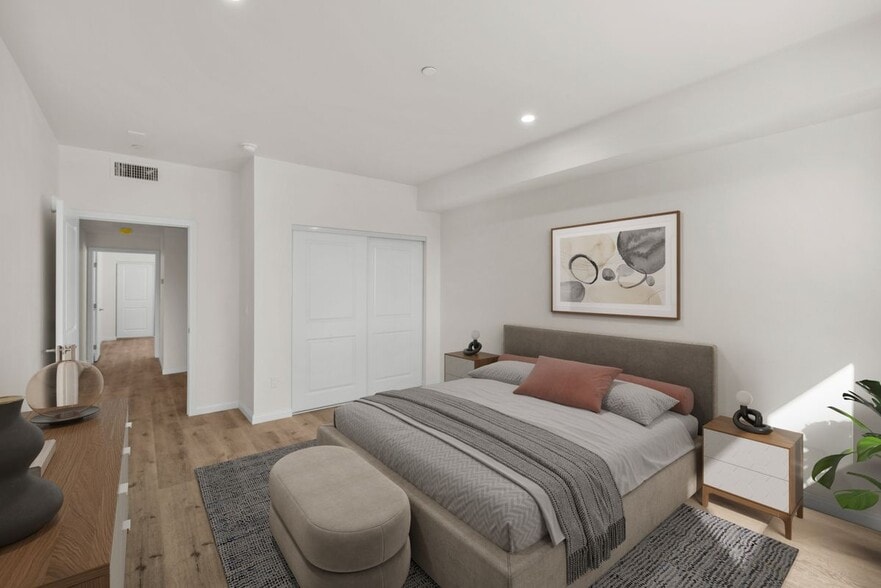 Building Photo - 13853 Victory Blvd