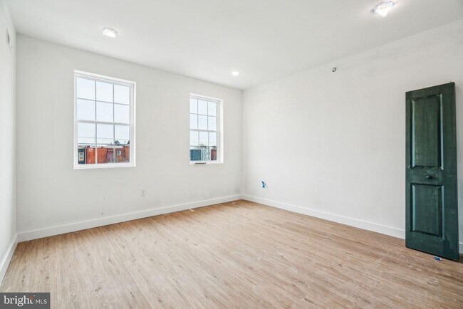 Building Photo - 4165 Mantua Ave