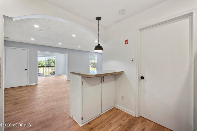 Building Photo - 18 Augusta Ct