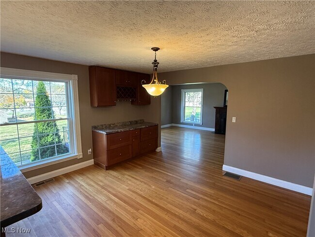 Building Photo - 30871 Lorain Rd