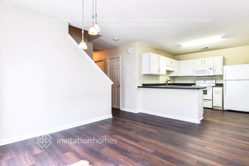 Building Photo - 3047 Bracey Pl