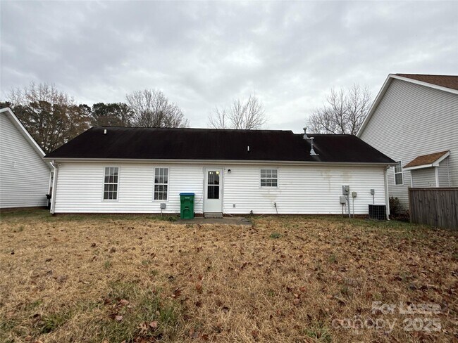 Building Photo - 3631 Joel Turner Dr