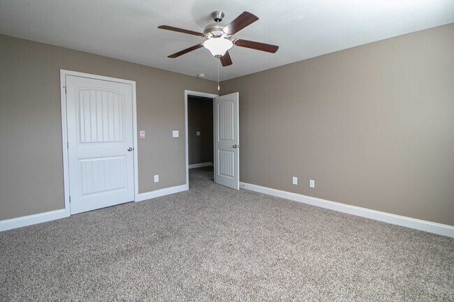 Building Photo - 144 Sycamore Hill Dr