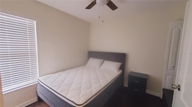 Building Photo - 2308 Lily Pad Ln