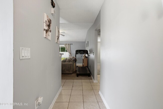 Building Photo - 45084 Ingleham Cir