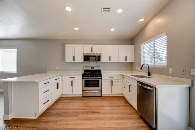 Building Photo - 4009 Hidden Oasis Ct