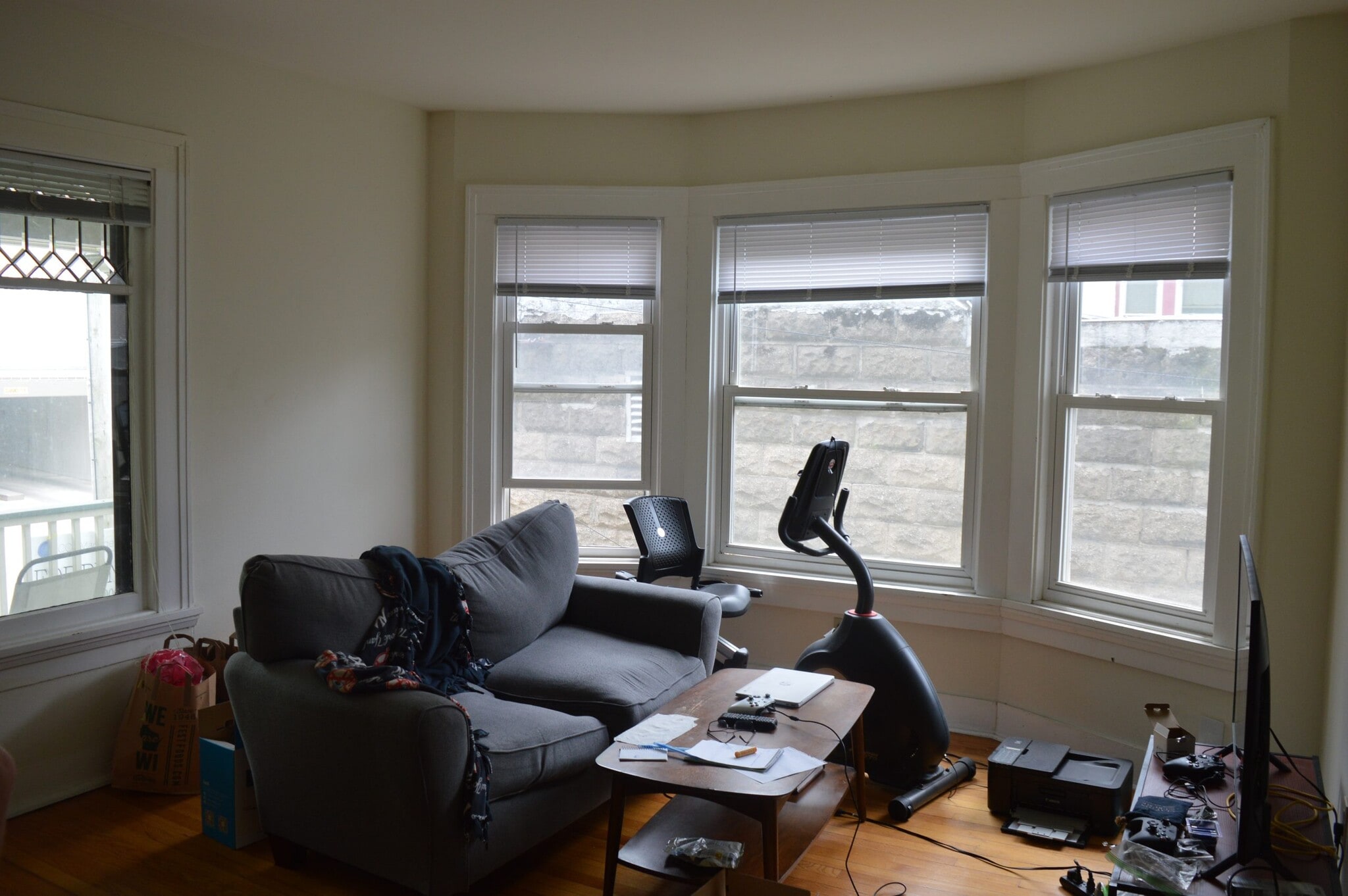 Building Photo - 314 E Mifflin St