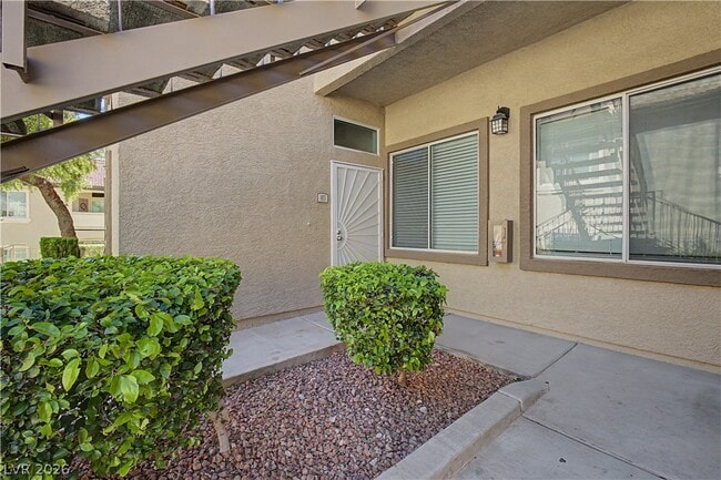 Building Photo - 3480 Cactus Shadow St