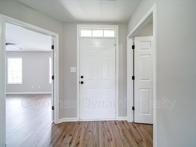 Building Photo - 3702 Cardinal Bluff Ln