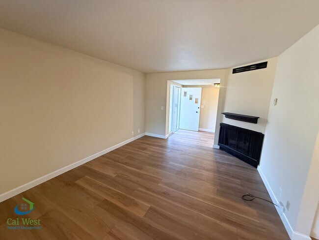 Building Photo - 01167 - P - 5863/5865 Hillview Ave. - OWNE...