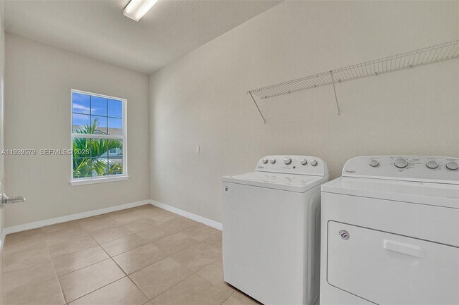 Building Photo - 4764 Eucalyptus Dr