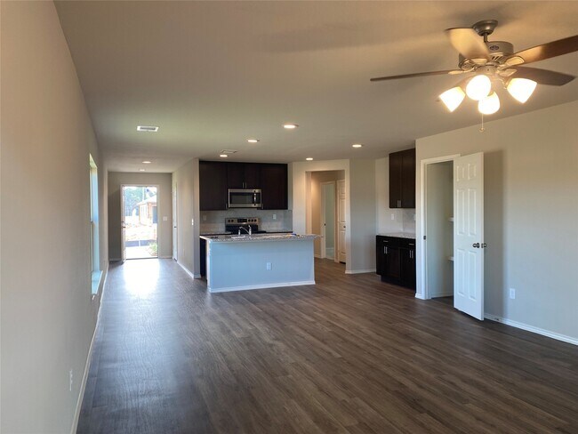 Building Photo - 802 Faison Ct