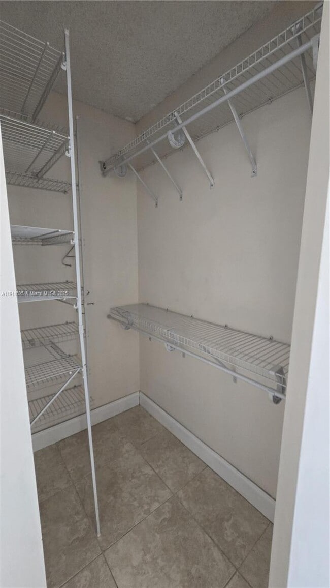 Building Photo - 8615 NW 5th Terrace