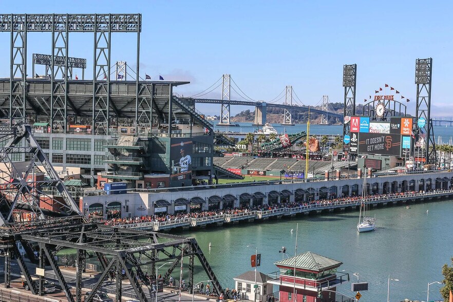 Building Photo - 1000 3rd St