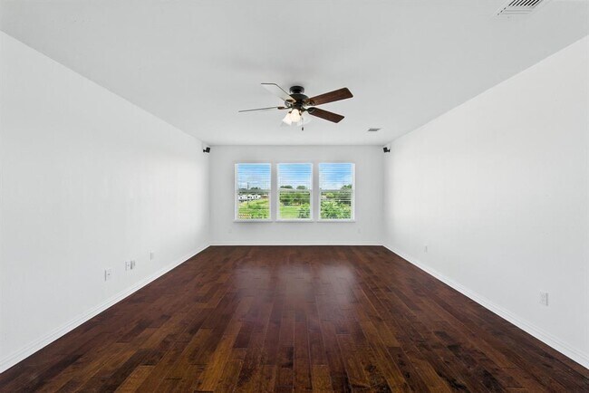 Building Photo - 16300 Travesia Way