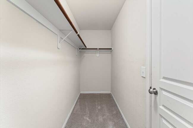 Building Photo - 1722 Ramsay Way