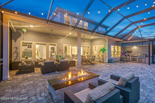 Building Photo - 452 Quail Vista Dr