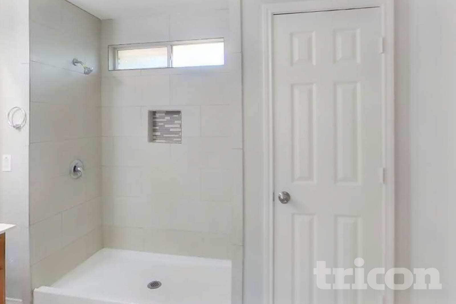 Building Photo - 10411 Trotters Bay