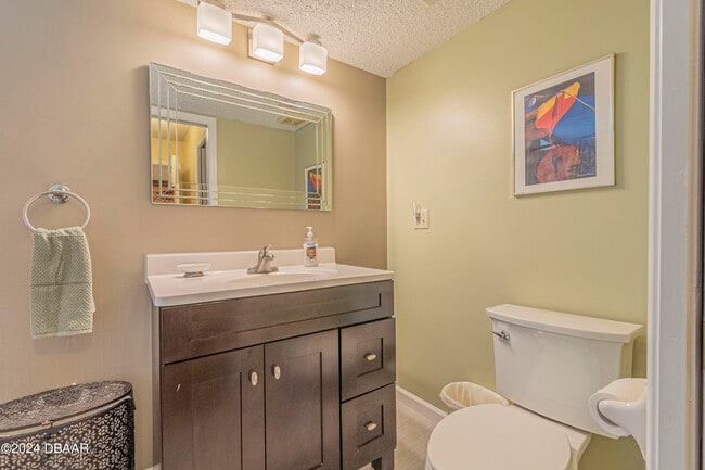 Building Photo - 6236 Clover Bend Dr