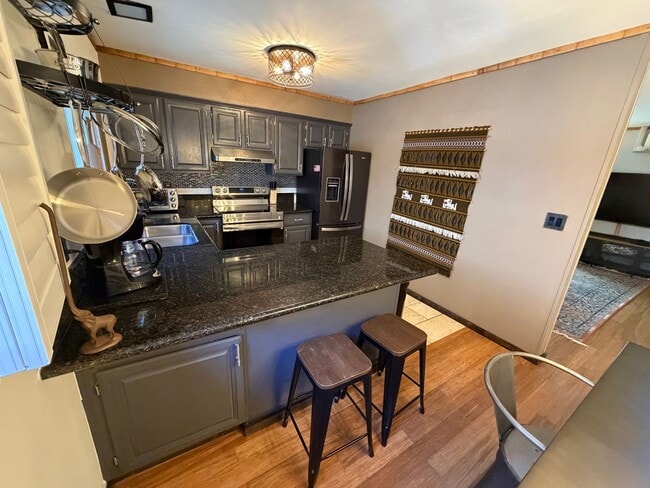 Building Photo - Fully Furnished Condo in the Heart of San Diego | 2 Parking Spaces, In-Unit Laundry, & Luxury Ame...