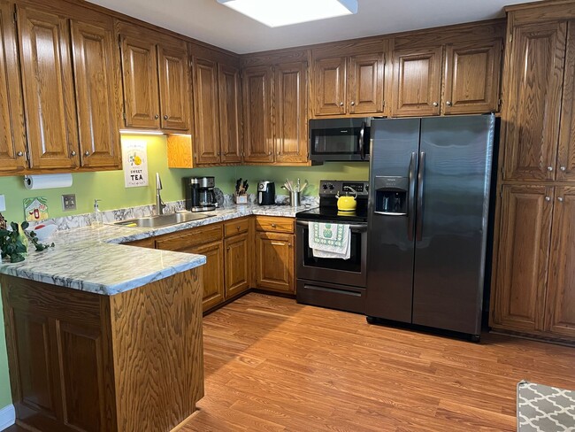 Building Photo - Charming Condo for Rent in River Plantatio...