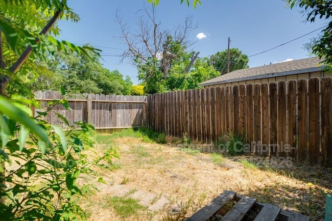 Building Photo - 7701 Molinos Ave