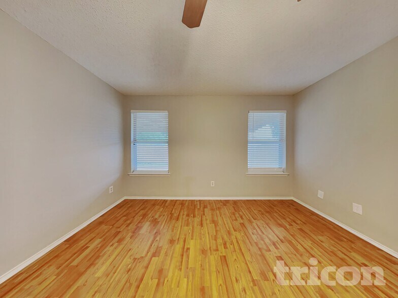 Building Photo - 202 Cutting Horse Ln