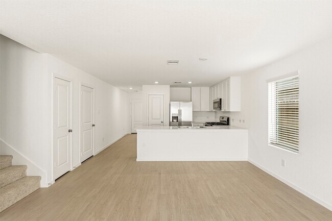 Building Photo - 6034 Ash Willow Ct