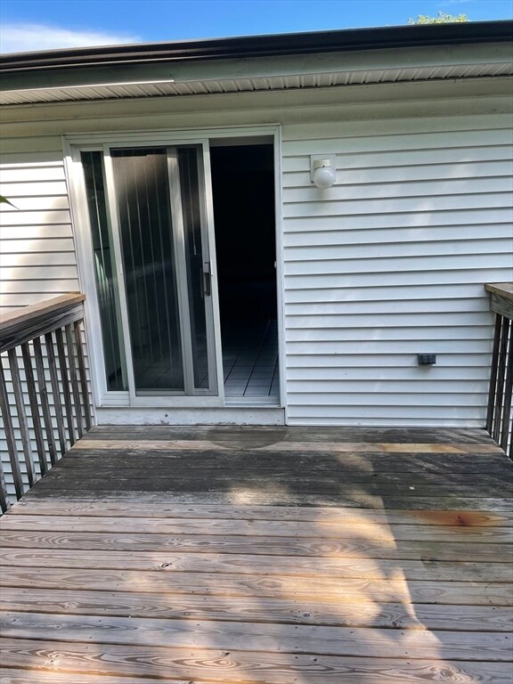 Building Photo - 19 Hart St