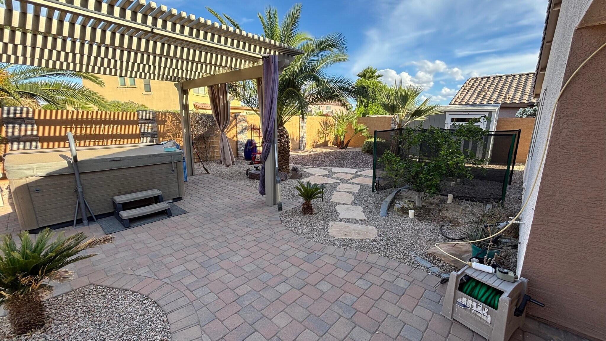 Building Photo - 21047 N Alma Dr