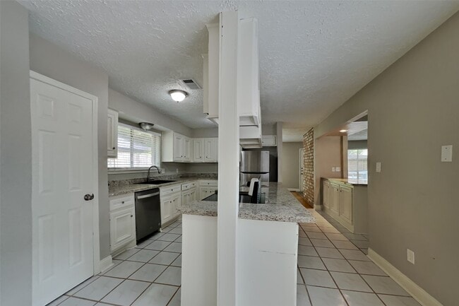 Building Photo - 12706 Pantano Drive