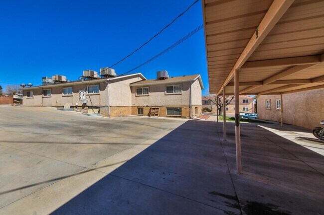 Building Photo - 259 N Playa Della Rosita