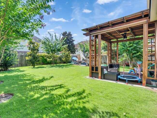 Building Photo - 602 Mosman Ct