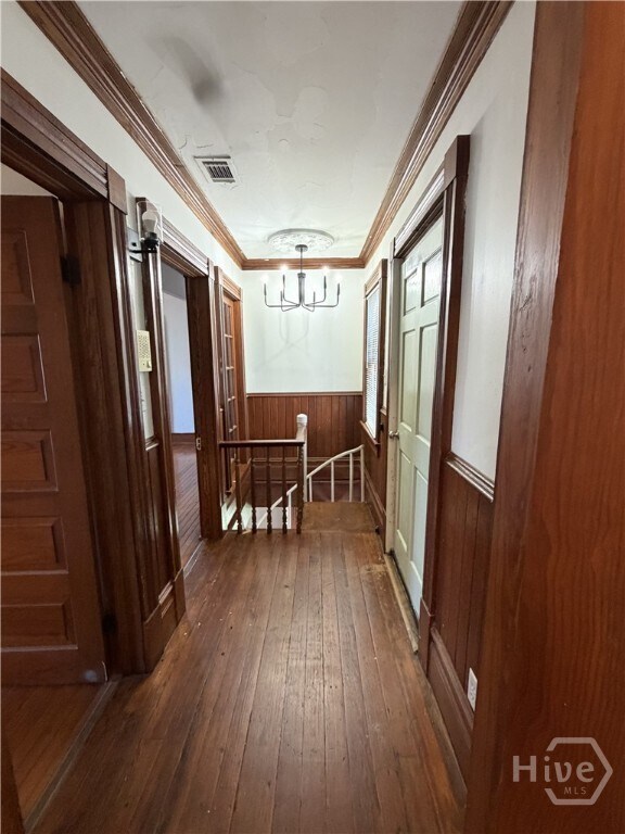 Building Photo - 228 E Henry St