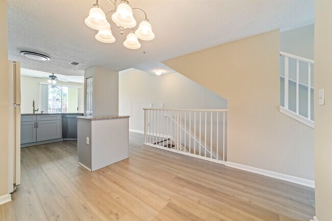 Building Photo - 4000 Grande Vista Blvd