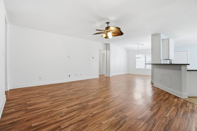 Building Photo - 1631 Hade Meadow Ln