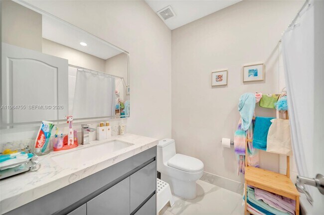 Building Photo - 10880 NW 58th Terrace