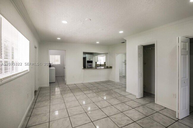 Building Photo - 14544 SW 105th Ct