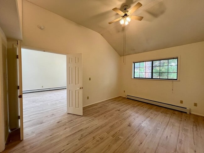 Building Photo - Town for Rent in Battlement Mesa