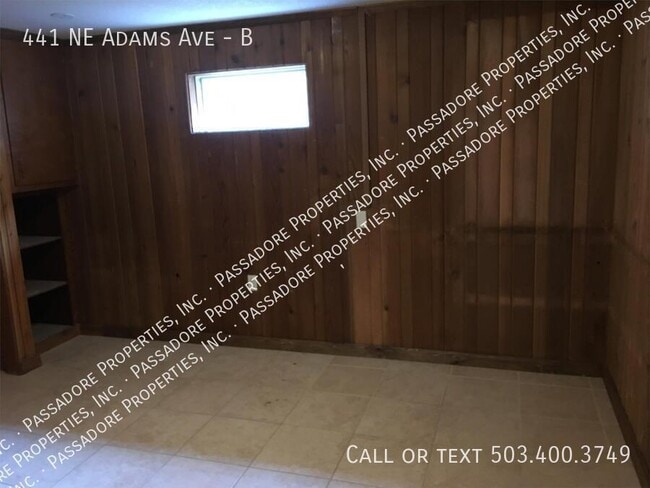 Building Photo - 441 NE Adams Ave