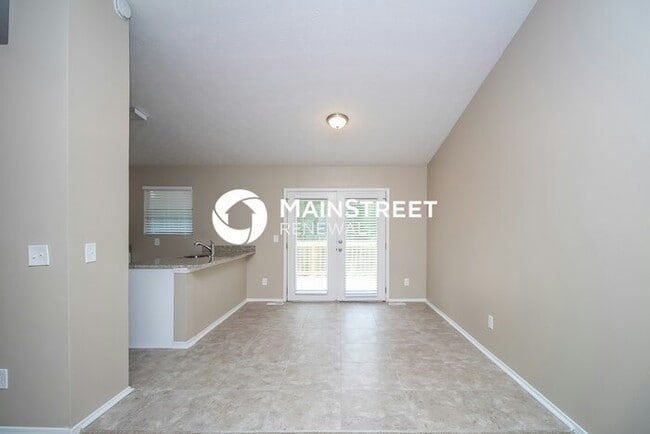 Building Photo - 3 Bedroom Pet-Friendly Home in Lithonia, GA with Main Street Renewal