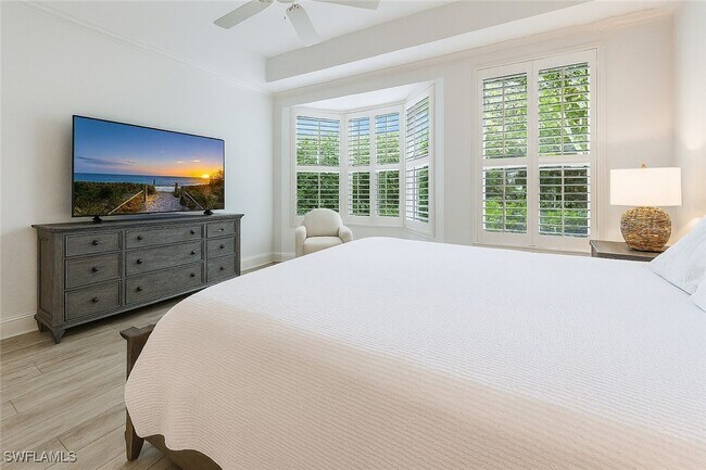 Building Photo - 233 Colonade Cir